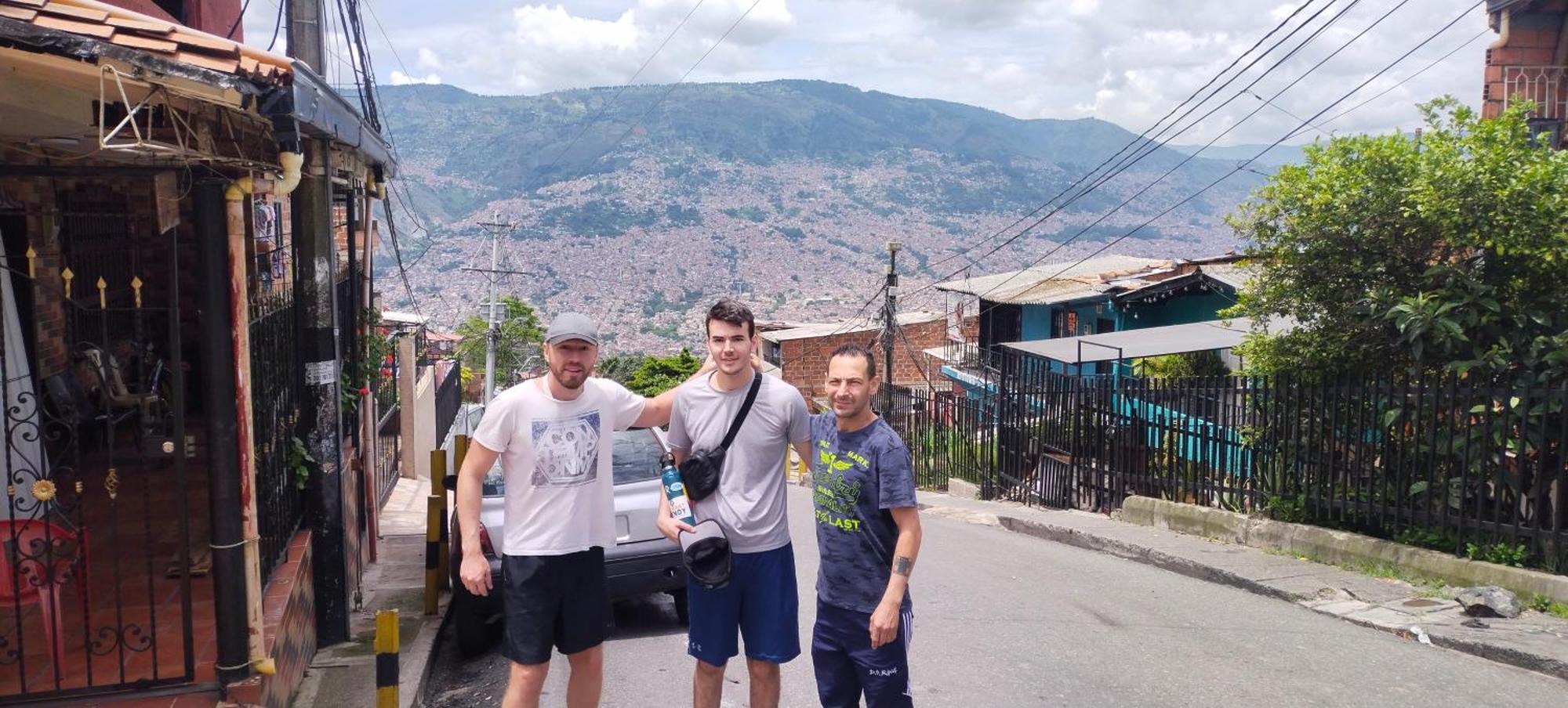 Hostel Metro Floresta Alojamiento Medellín Exterior foto